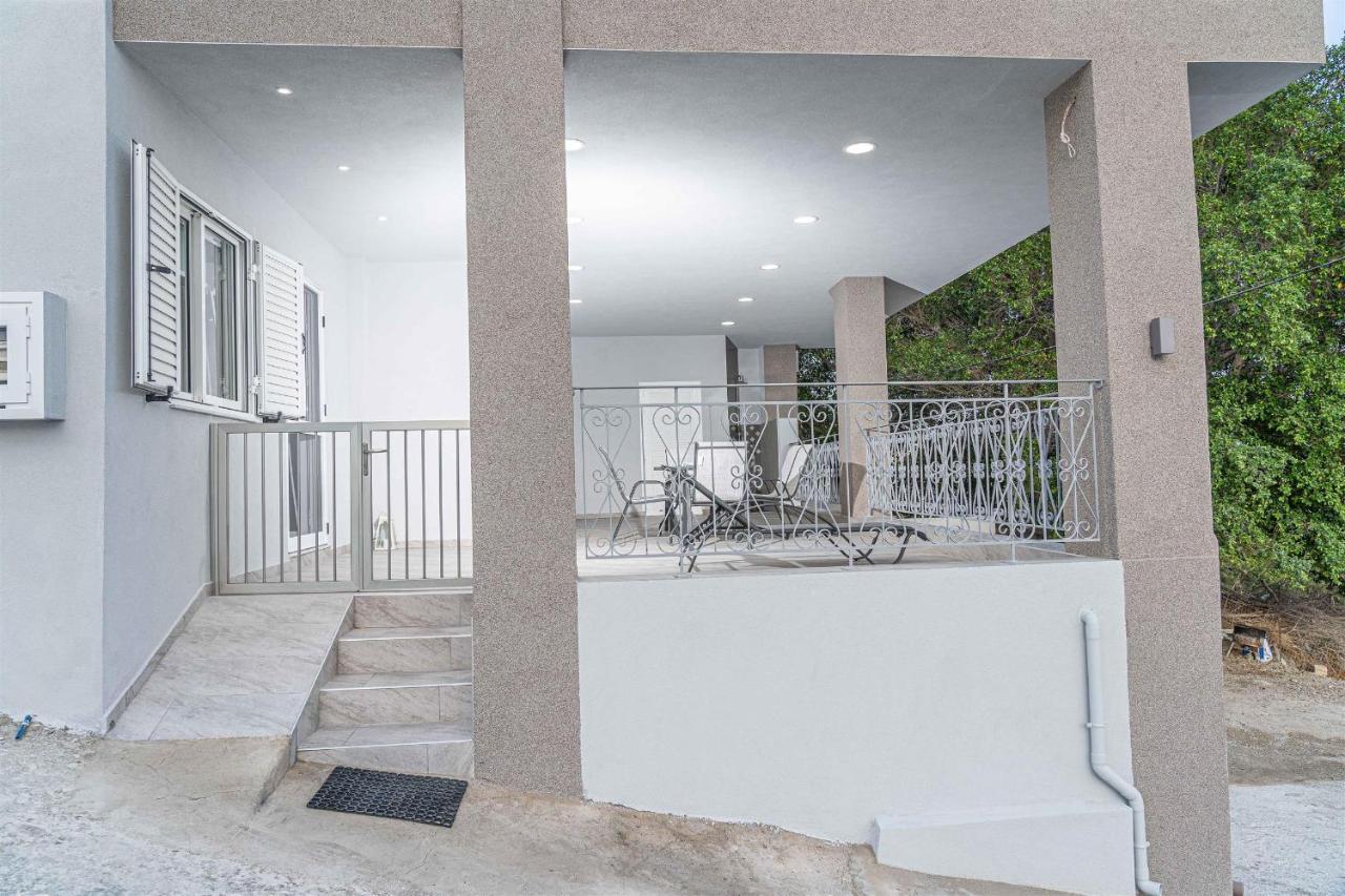 Tzortzi'S Family Apartments Kali Limenes Exterior photo